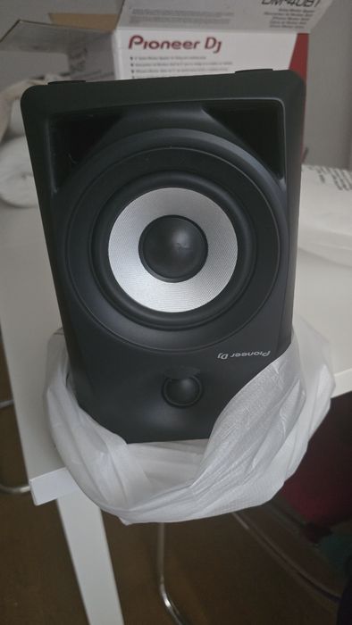 Vendo Colunas ativas Pioneer DM-40BT Novas