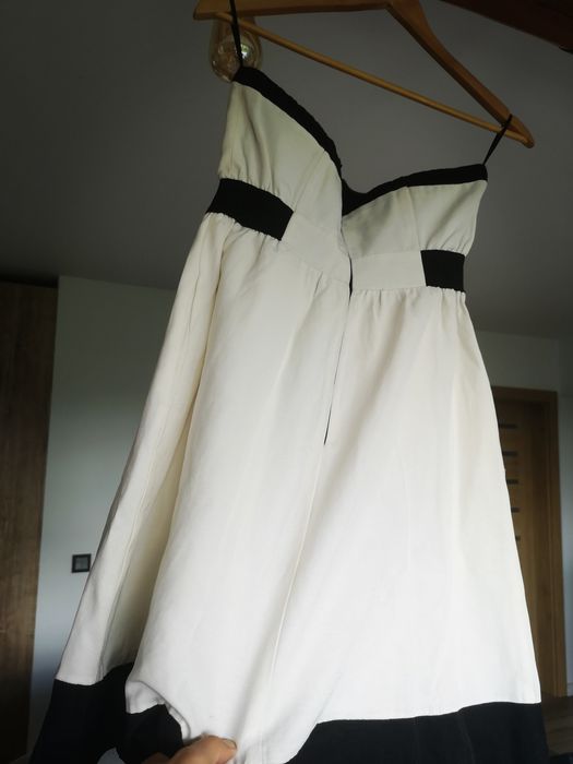 Reserved sukienka 38 M damska rozkloszowana porządna