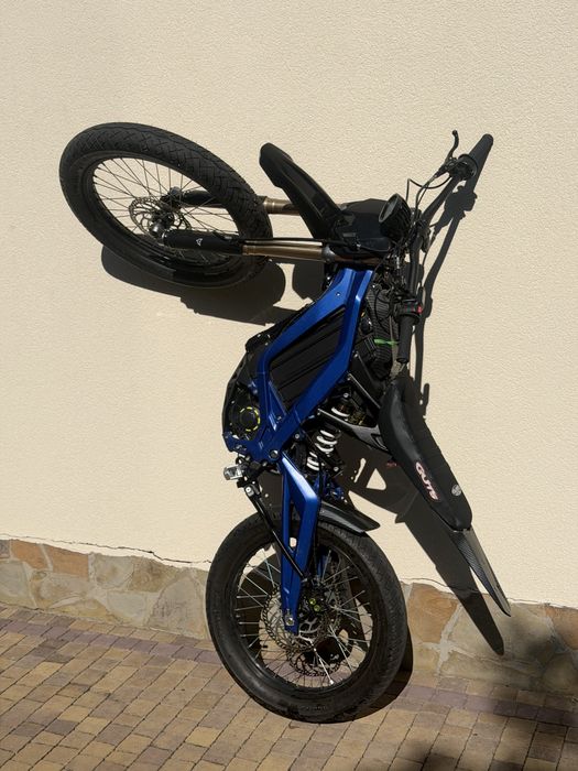 Surron light bee X 2025