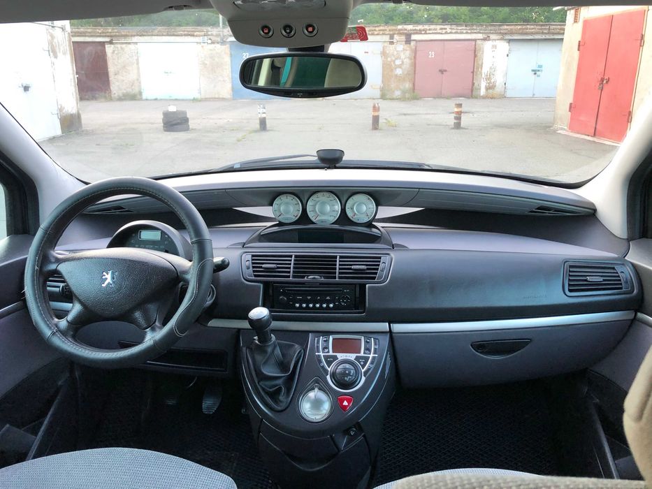Peugeot 807 2006 ГАЗ