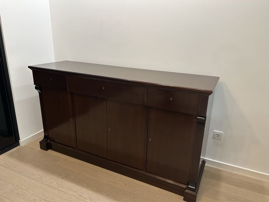 Aparador em Mogno excelente estado