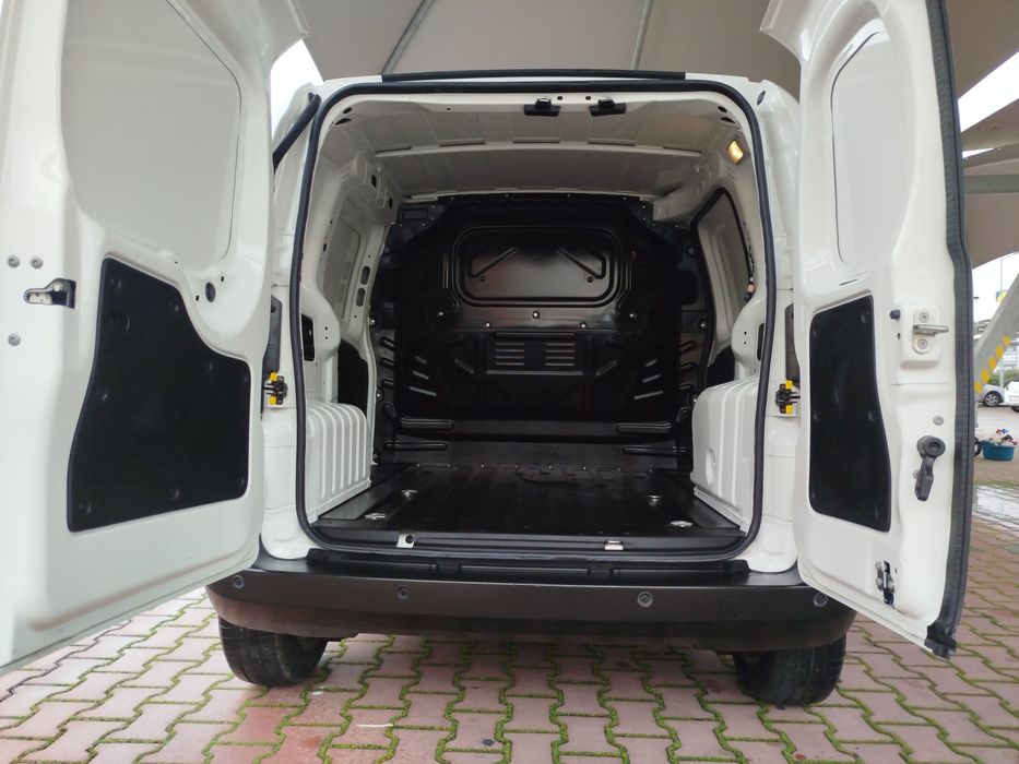 Fiat Fiorino 1.3M-jet Adventure