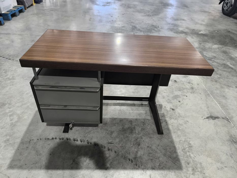 Secretárias/mesas antigas Longra