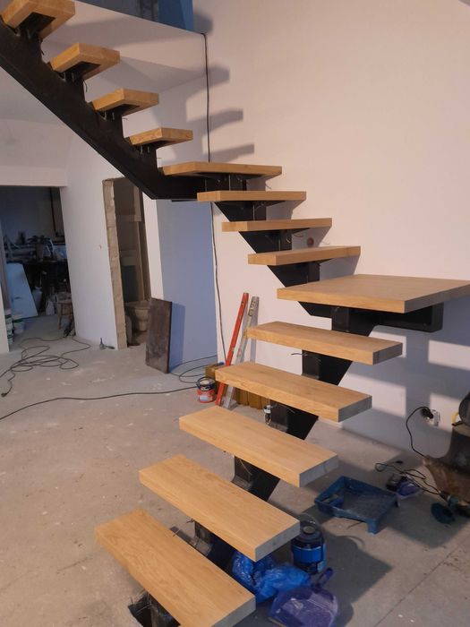 Schody drewniane trepy podesty blaty jesion dąb buk Producent