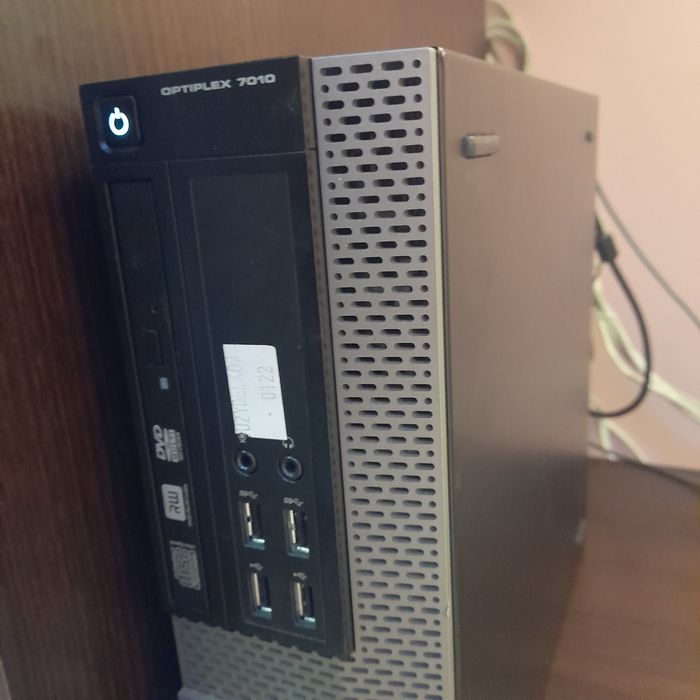Komputer stacjonarny DELL Optiplex 7010 4x3.3GHZ 4GB 250Gb WIN7/10