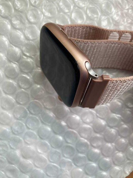 Gold  золоті Apple Watch Series 5 44 mm акб 87% рідна з захисним склом