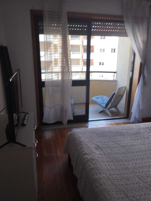 Suite ampla com terraço em Lamaçães