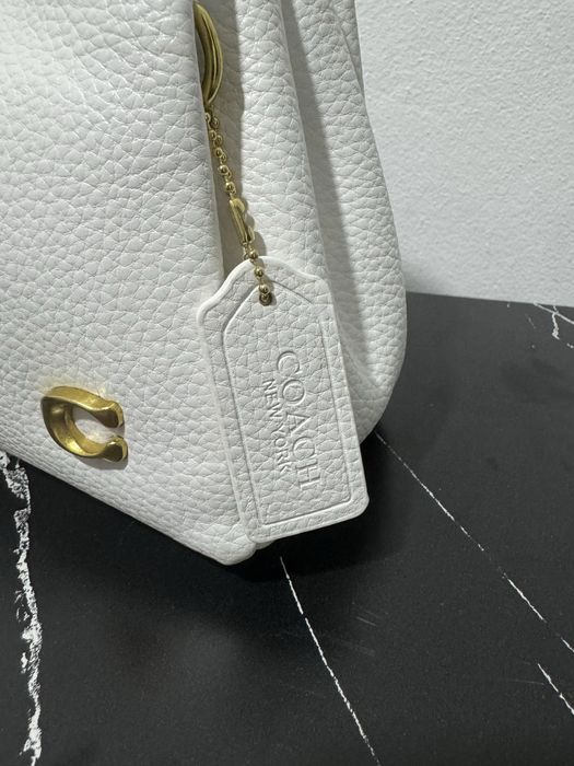 Mala Coach Branca e Dourada