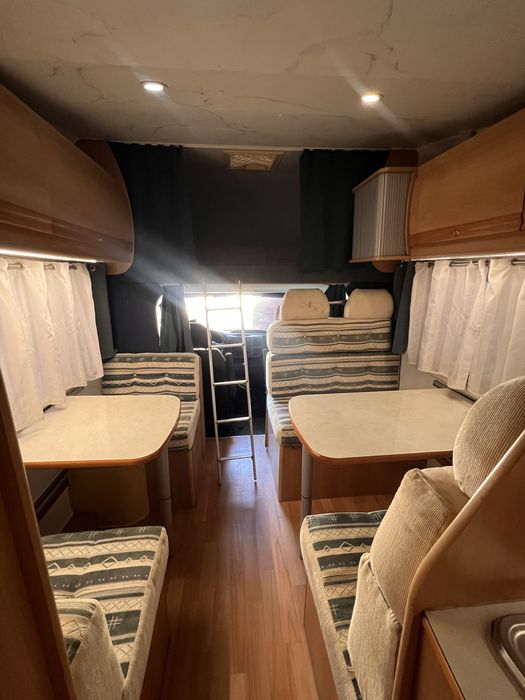 Autocaravana Ford