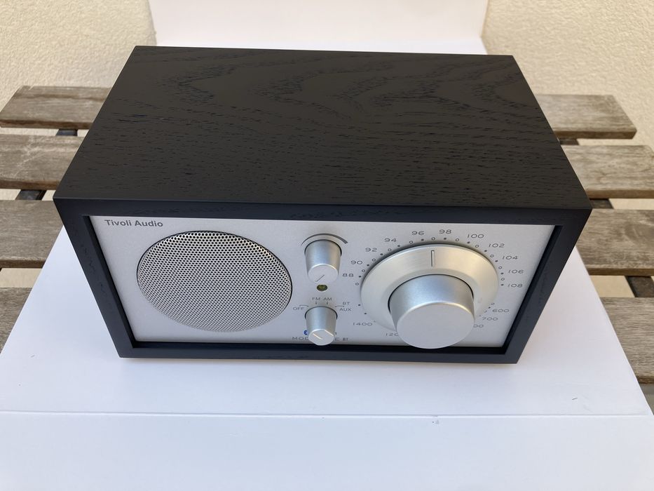 OPORTUNIDADE! Tivoli Audio Model One BT (bluetooth)