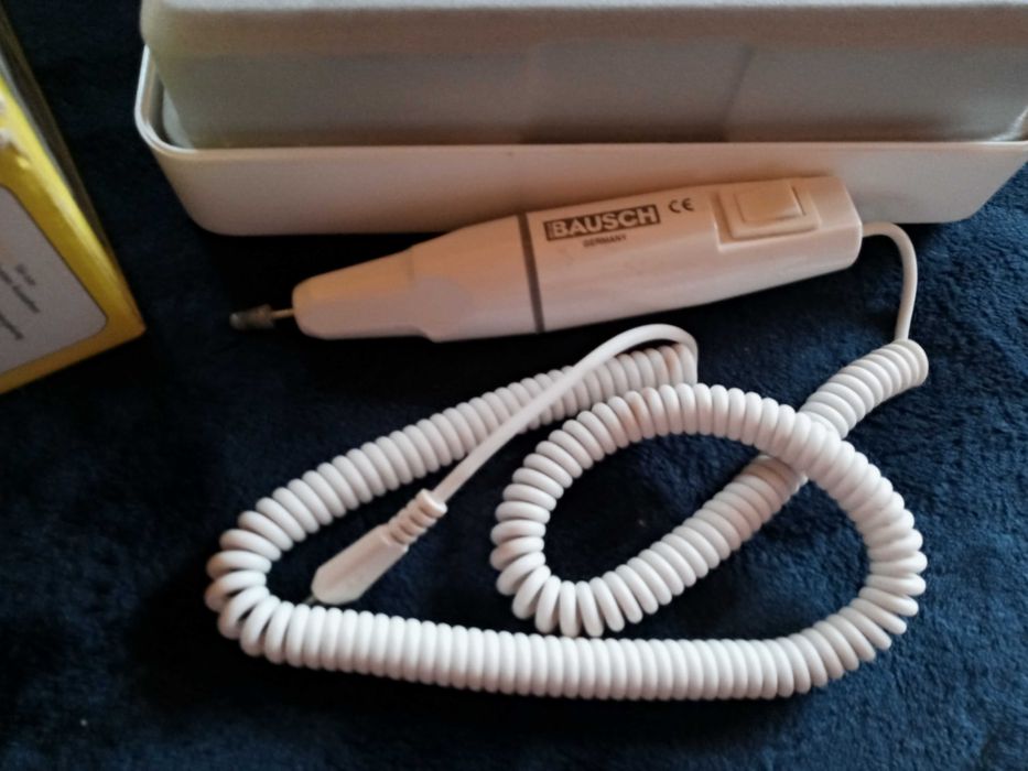 Broca para unhas com estojo e caixa