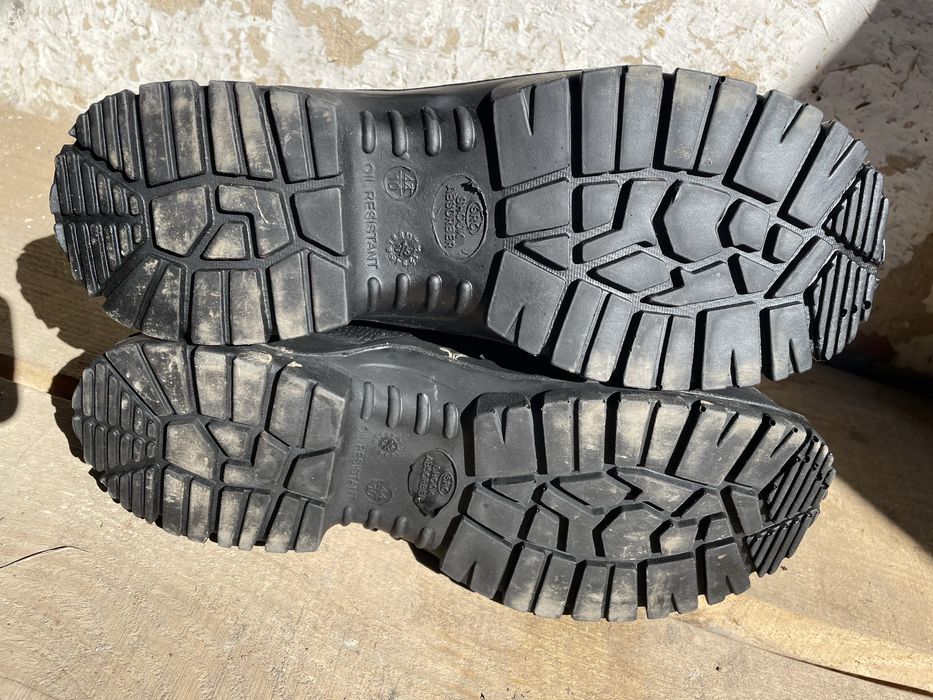 Нове спецвзуття Seven Safety р 44