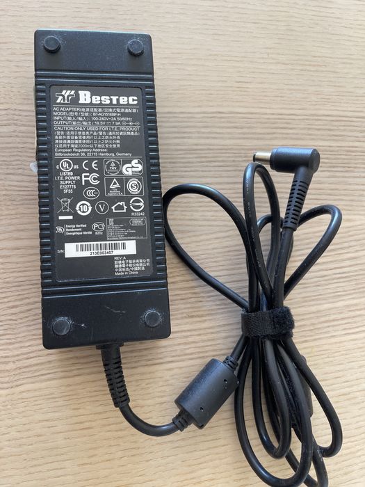 Carregador da Bestec para laptop Sony Vaio e HP