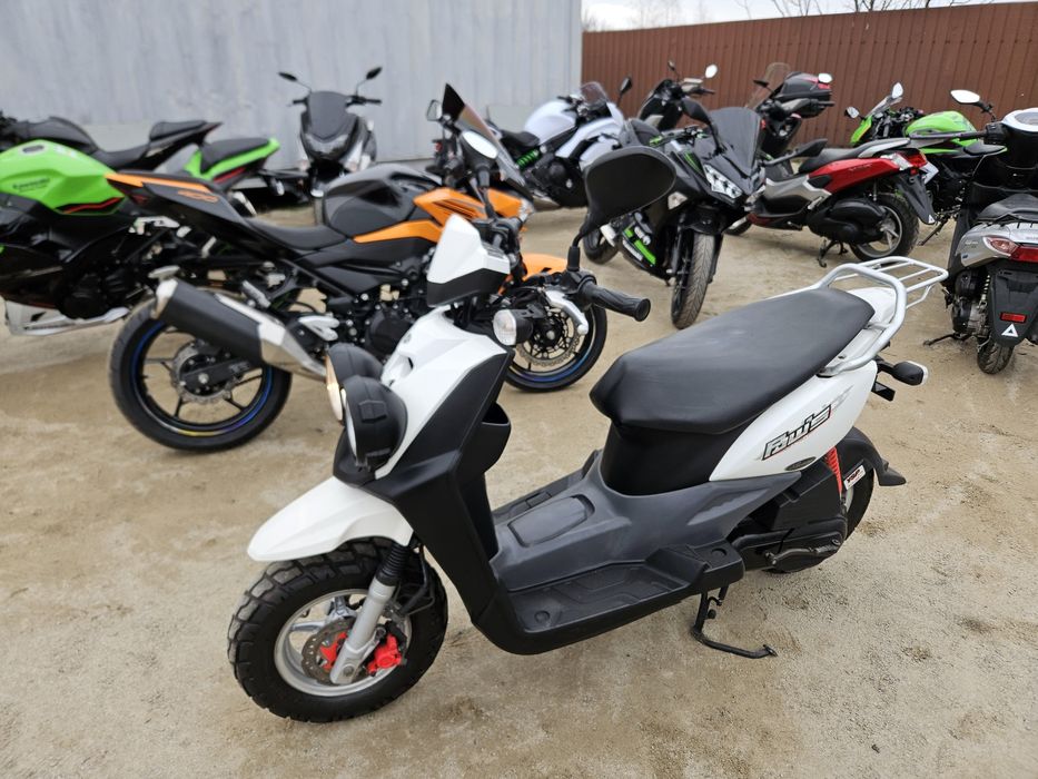 Продажа Ямаха джог  скутер jog  без пробега по Украине стокмото мопед