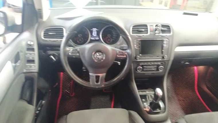 Volkswagen Golf TSI