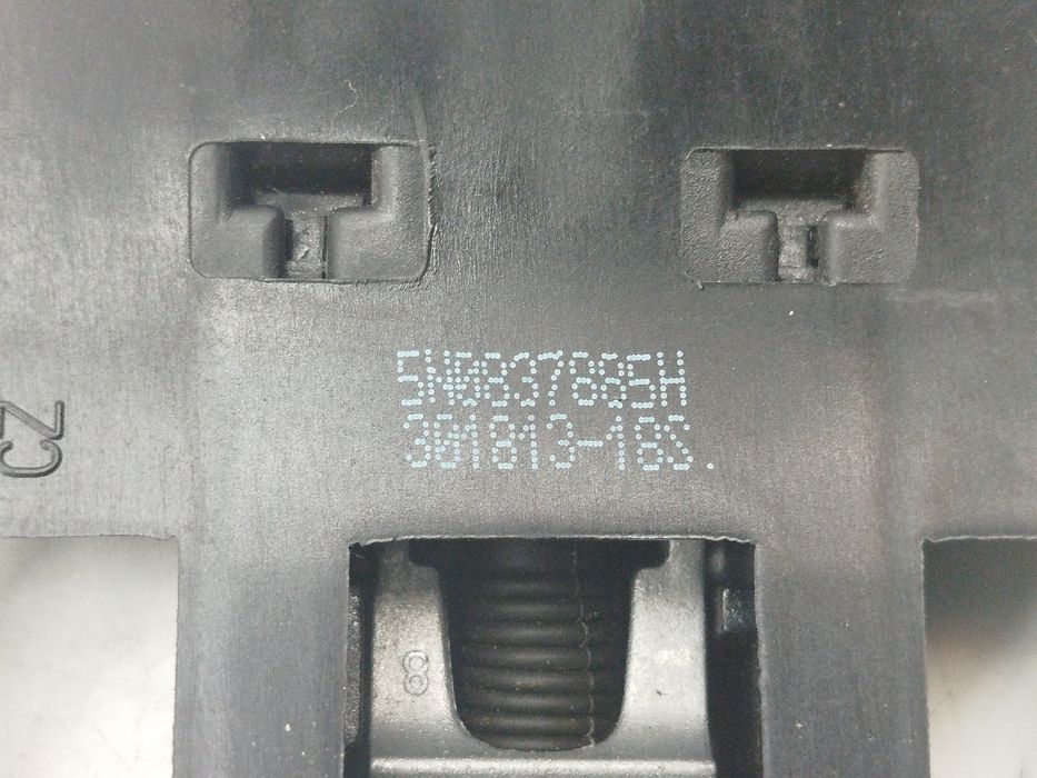 Fecho da Porta Frente Esquerdo - VOLKSWAGEN POLO (6R1, 6C1) | 09 -
