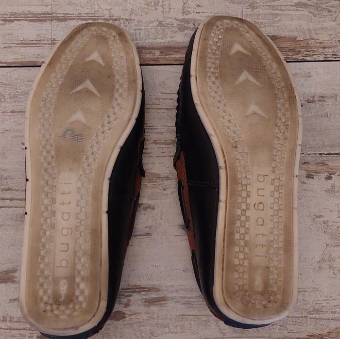 Buty Bugatti mokasyny 40