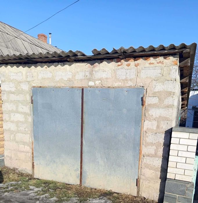 Продається половина будинку