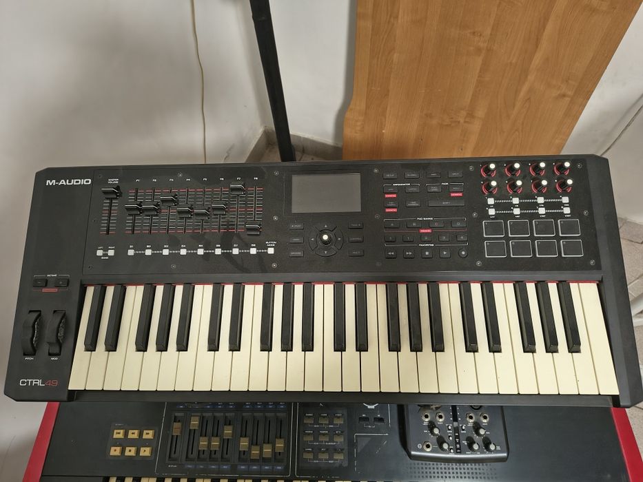MIDI клавіатура M-AUDIO CTRL 49