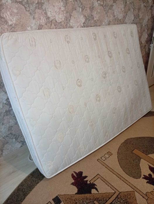 продам матрас 140/200 ортопидический.