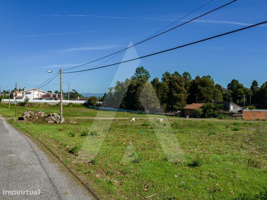 Terreno com possibilidade de construção