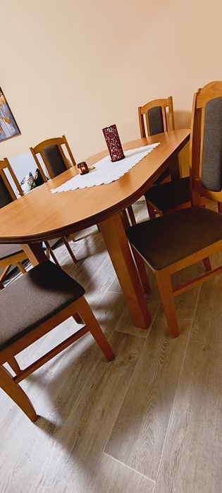 Stół i 6 krzeseł