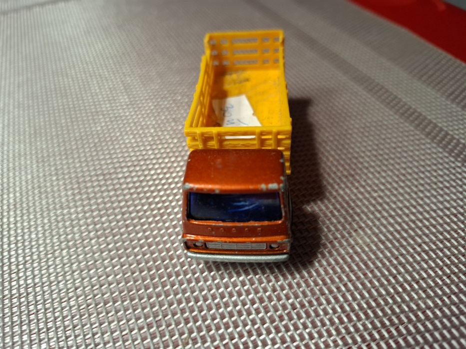 Matchbox gattle truck skala 1:64