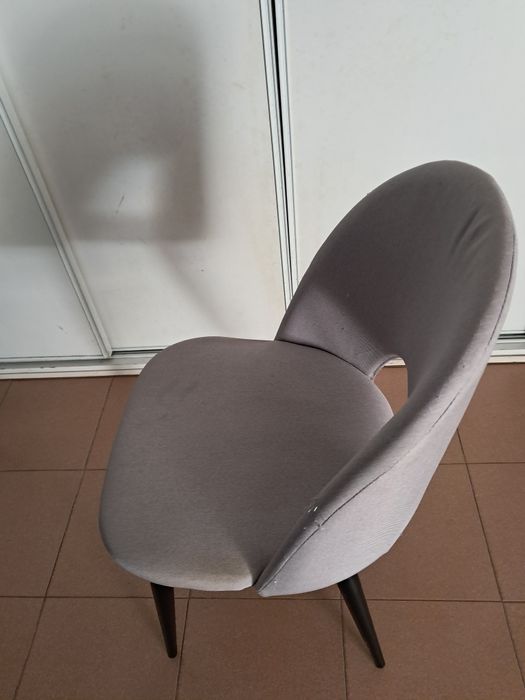 Cadeira estofada