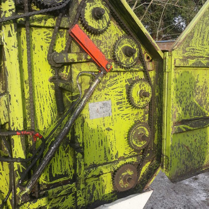 Prasa rolująca Claas Rollant 44