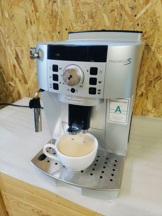 Ekspres DeLonghi Magnifica S ECAM 22.110 B