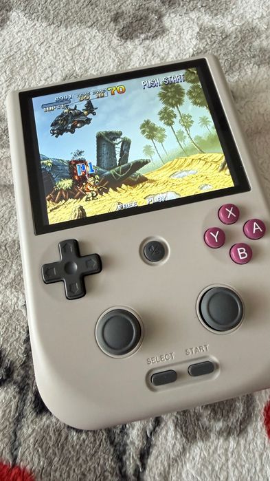 Retro konsola Anbernic RG 405v