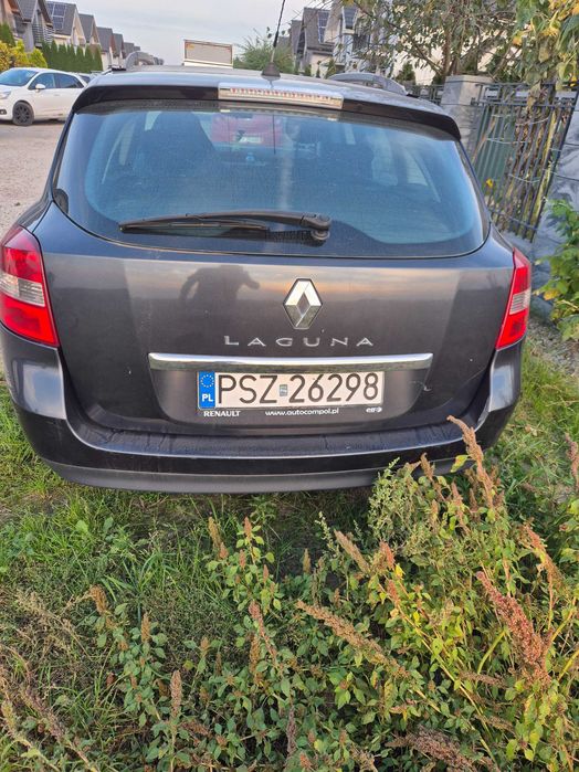 Renault laguna. Rezerwacja