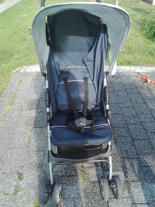 Wòzek spaceròwka dla dziecka