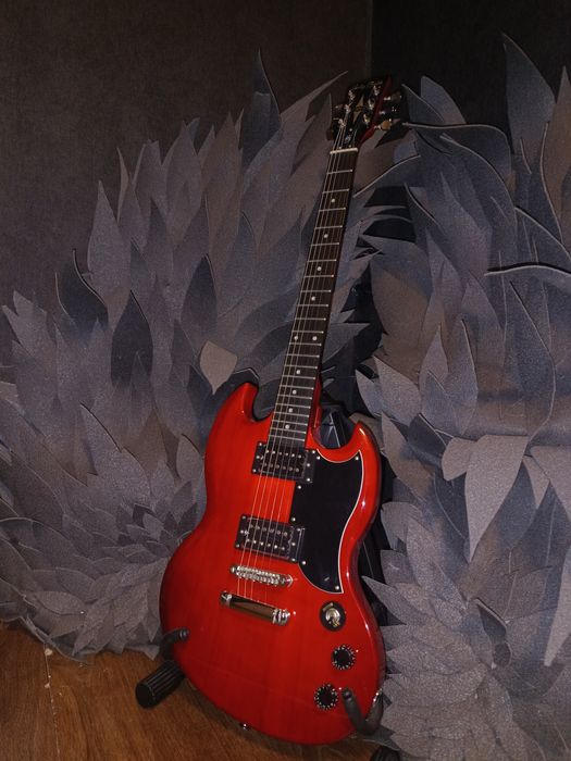 Електрогітара Harley Benton dc200 (чехол, ремінь, провід)