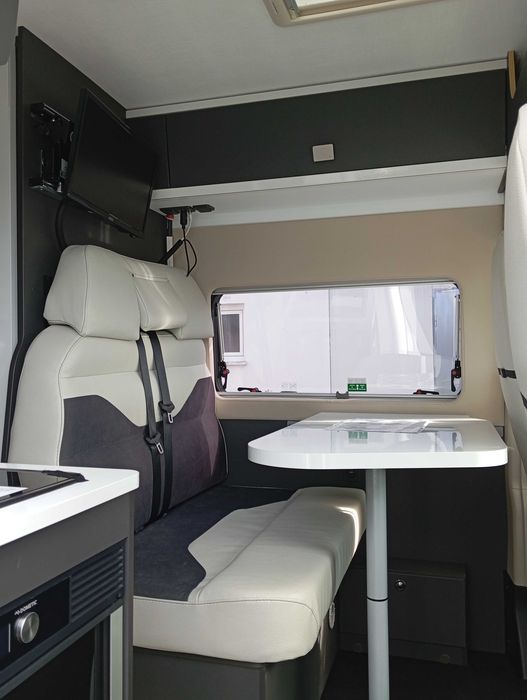 VENDO  Autocaravana Semi-Novo