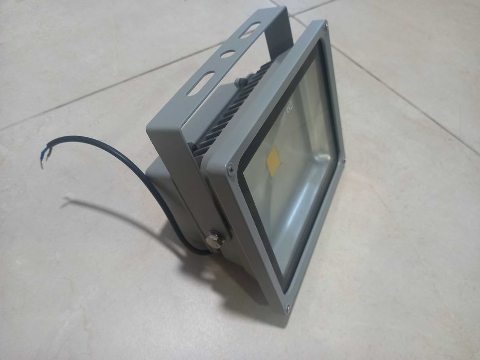 Projetor LED 30W - 6un