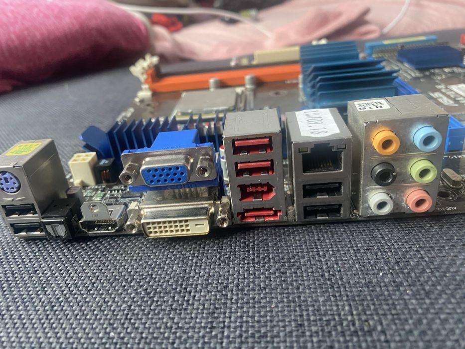 ZESTAW!!!  Plyta glowna + procesor