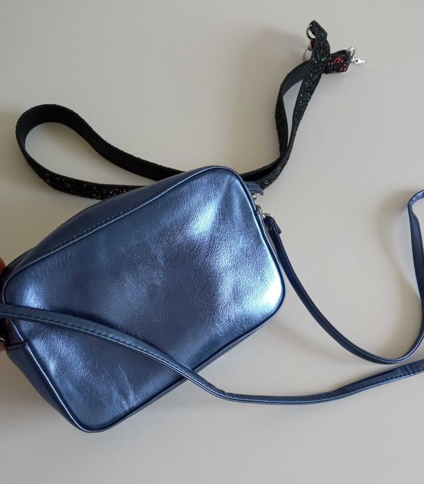 Torebka Promod metaliczna niebieska