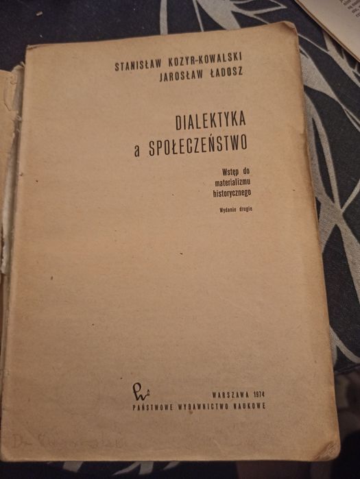 Dialektyka, a społeczeństwo