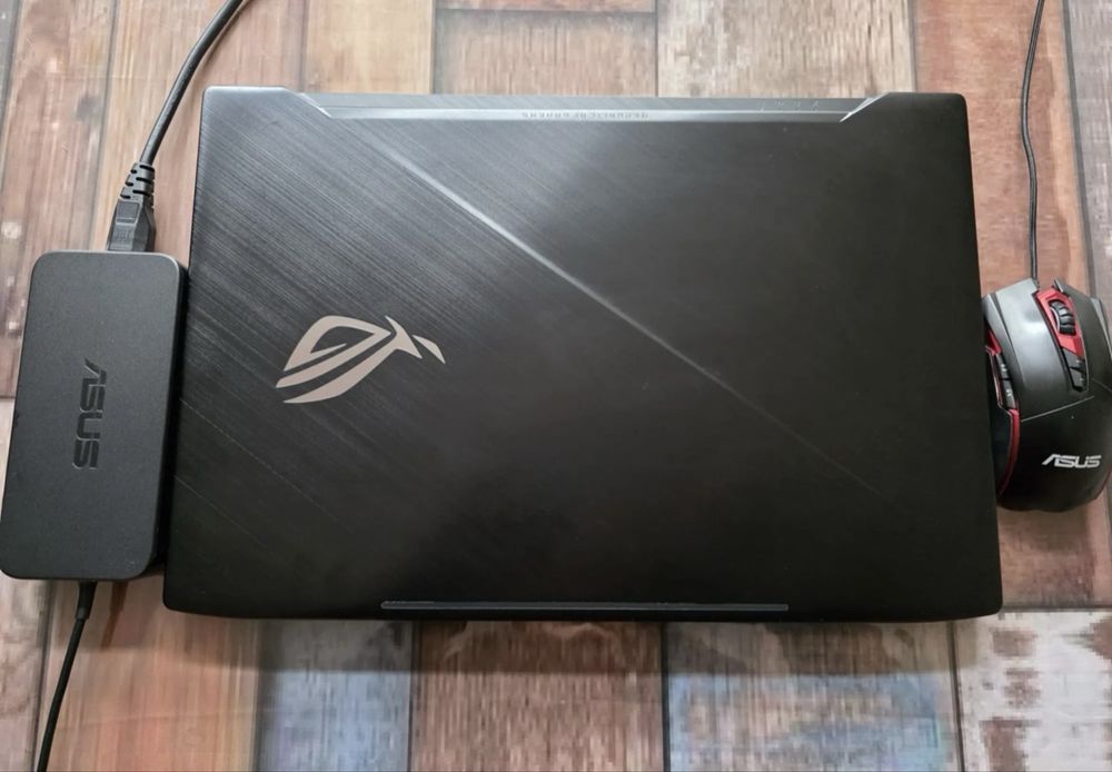 Ігровий ноутбук Asus Rog strix Gl 703v