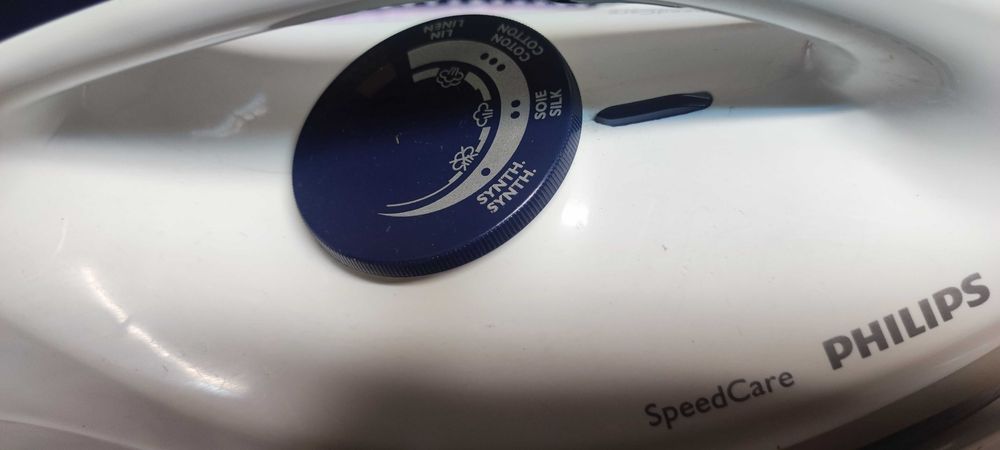 Ferro de Engomar com Caldeira Philips SpeedCare GC6630