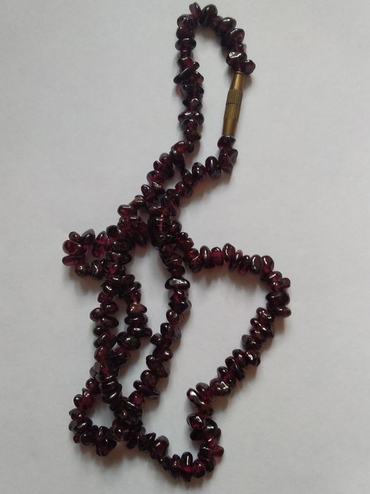 Продам бусы гранат