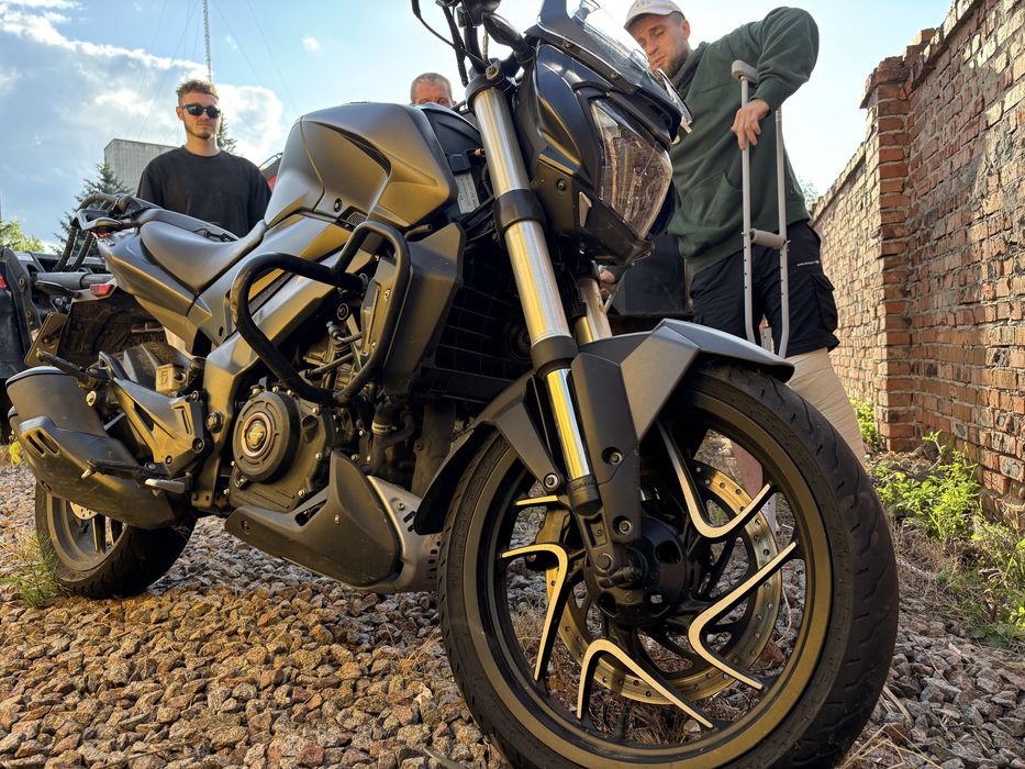 Bajaj dominar 400 2023