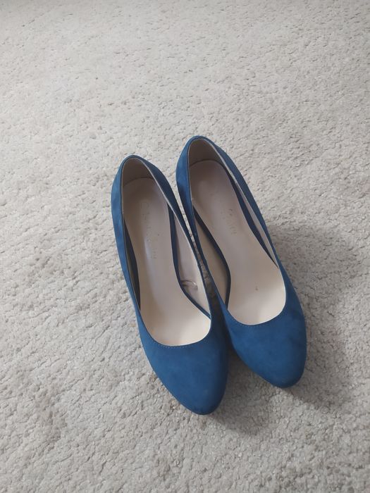 Buty damskie na obcasie