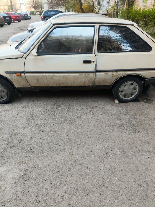 Продам Тавріяю ,Заз 1102