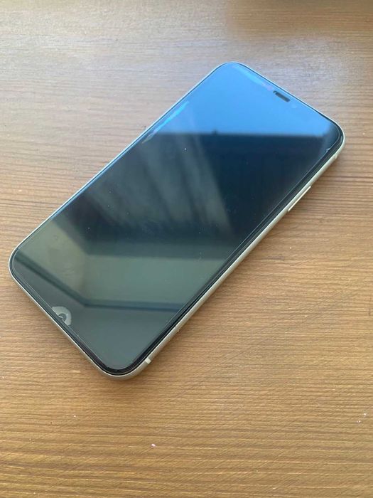 Продам айфон 11 / 64 , в отличном состоянии