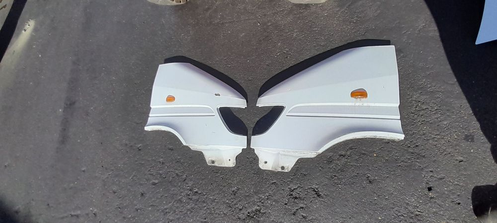 Błotnik prawy Mercedes Sprinter W902 208D !! Wysyłka !!