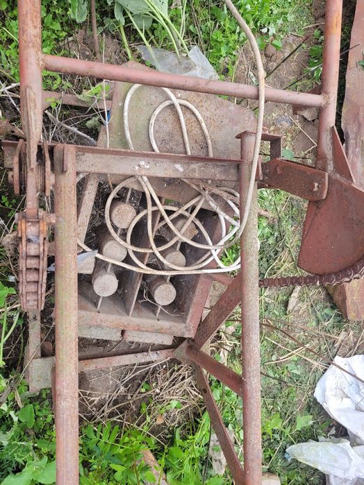 Прес для виготовлення блоків