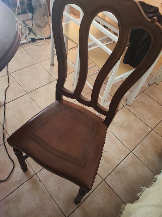 Mesa extensível mais cadeiras madeira