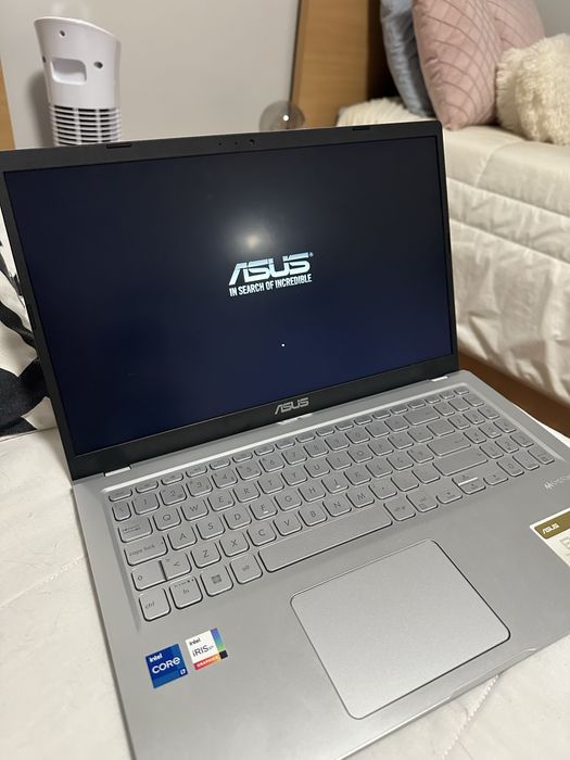 Portátil ASUS F515EA - Como Novo
